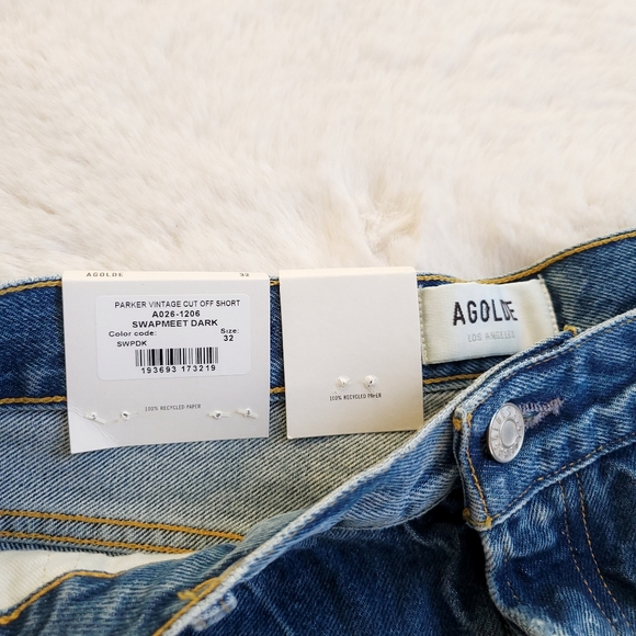 Agolde Parker Vintage Rigid Denim Cut Off Short in Swapmeet - Picture 6 of 9